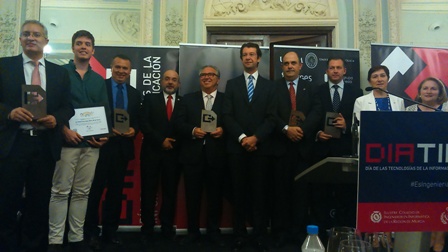 Kio Networks recibe el premio DIATIC 2015 de mano de los Ingenieros de Informática de la Región de Murcia